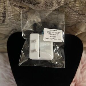 925 Sterling Silver Moissanite Stud Earrings - 0.44ctw
